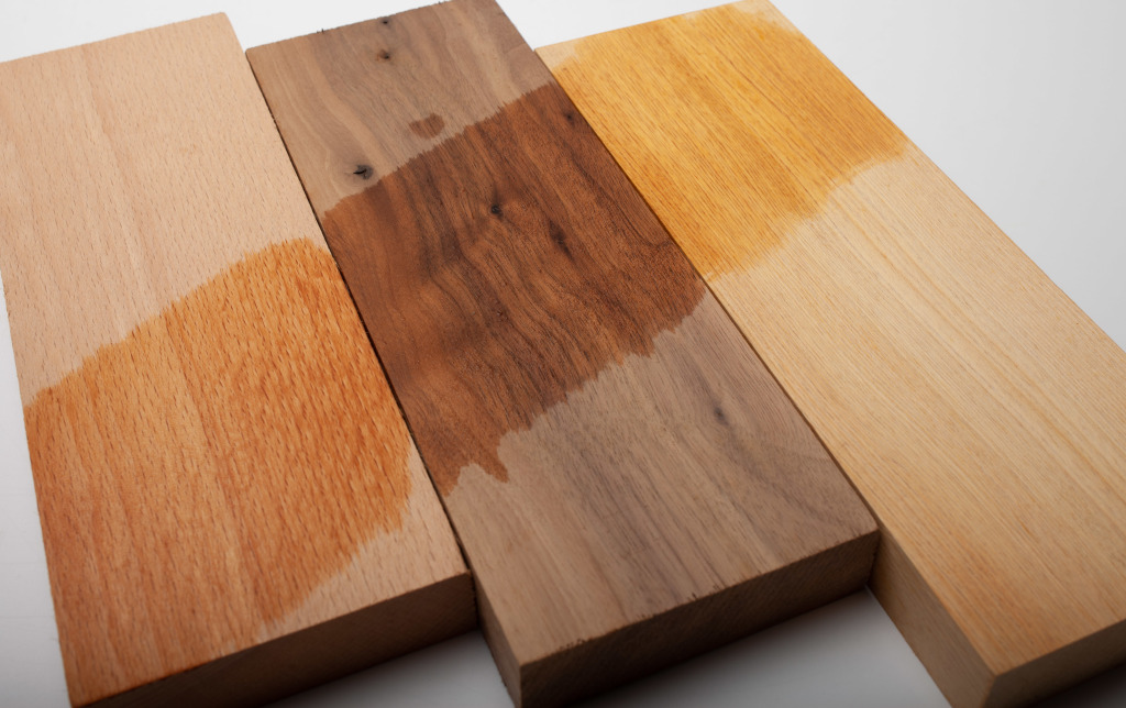 三種原木板材的質感表現。山毛櫸、胡桃木、南檜。